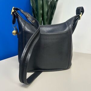 Coach Vtg Black Classic Legacy Shoulder Bag Purse.